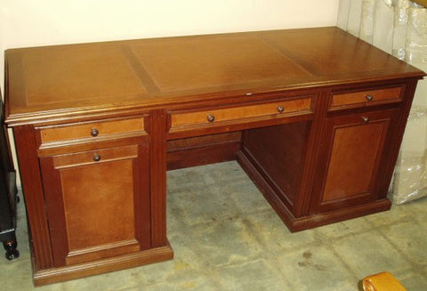 Leather Top Desk, Mahogany Executive Desk.